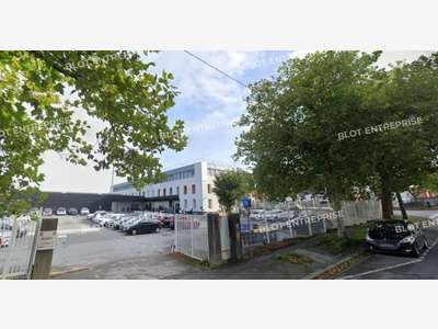 A louer bureaux 311m² Zone de Loscoat à Brest