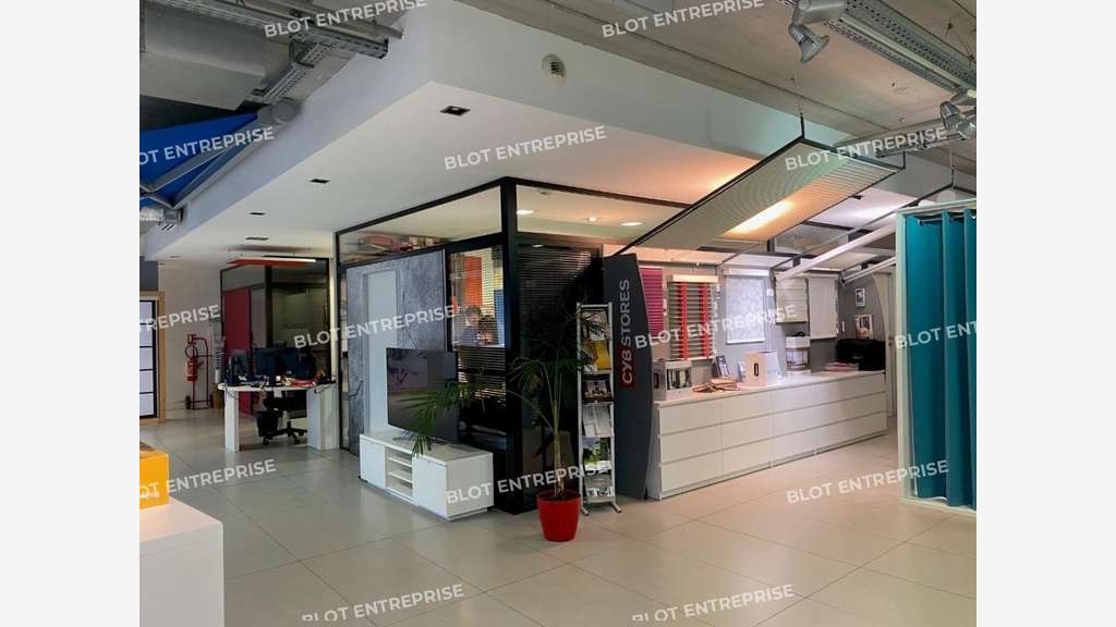 A louer bureaux récents 238m² à Brest