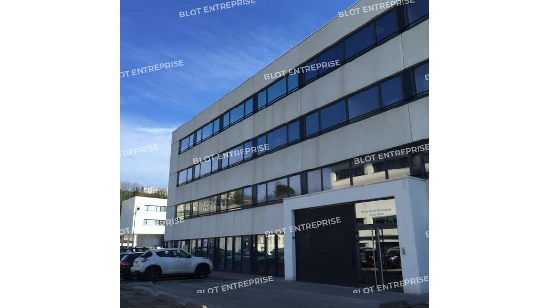 À LOUER - BUREAUX - 84 m² - BREST