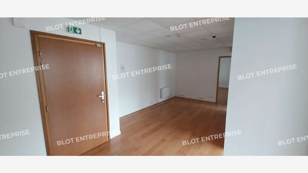 A louer bureaux 84m² à Brest Port de Commerce