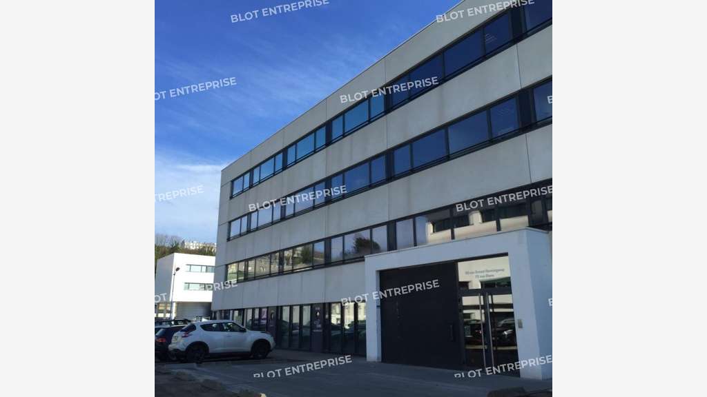 A louer bureaux 84m² à Brest Port de Commerce