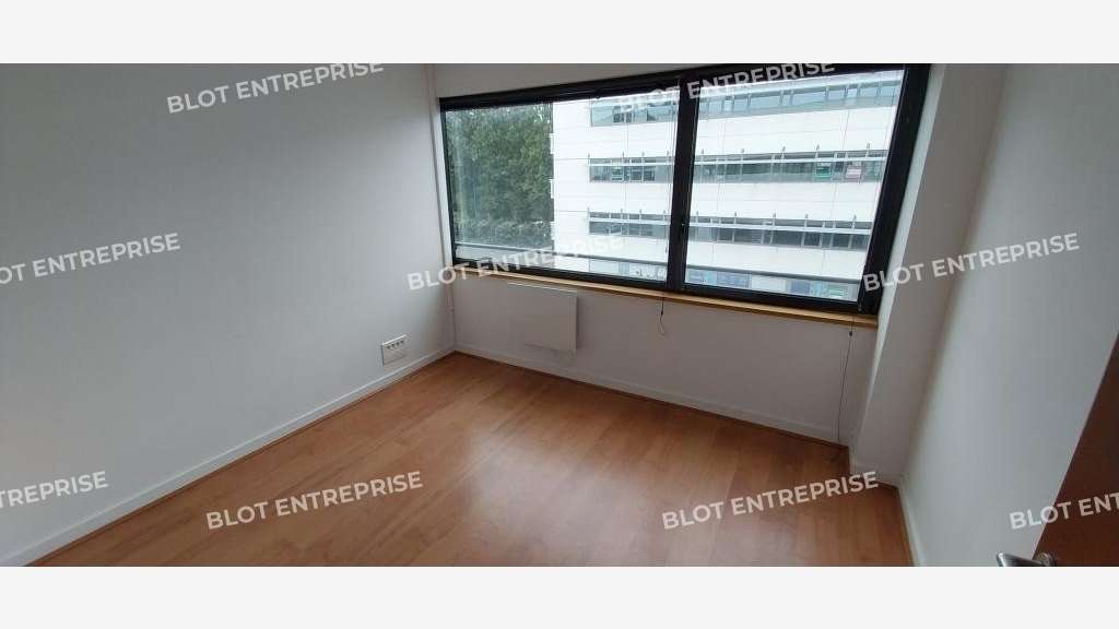 A louer bureaux 84m² à Brest Port de Commerce