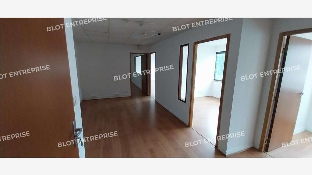 A louer bureaux 84m² à Brest Port de Commerce
