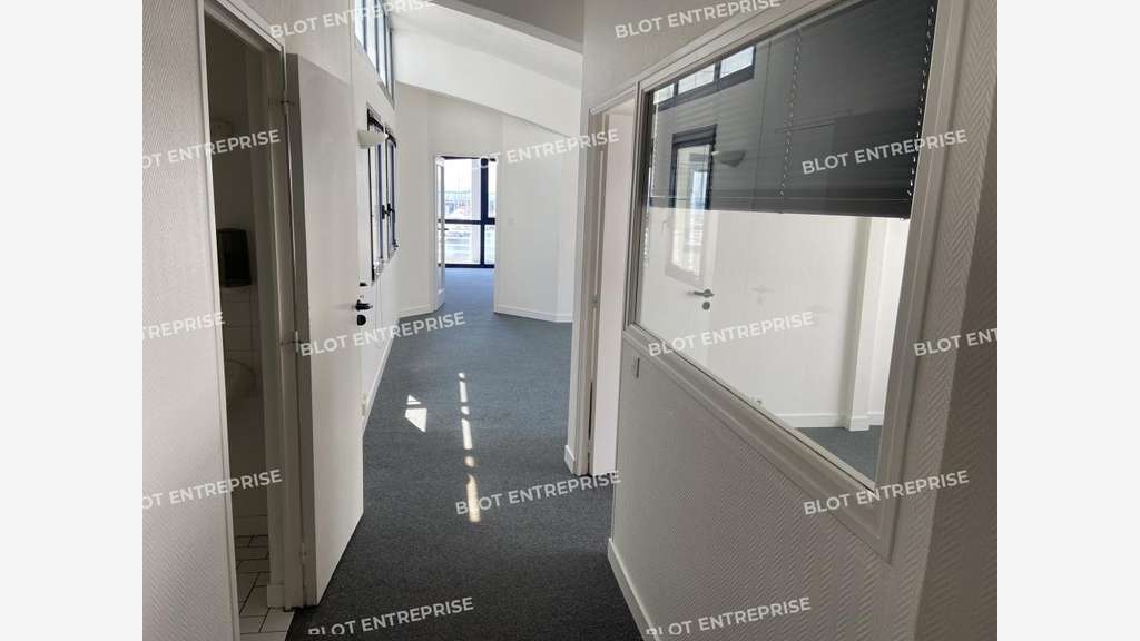 À LOUER - BUREAUX - 87 M² - BREST