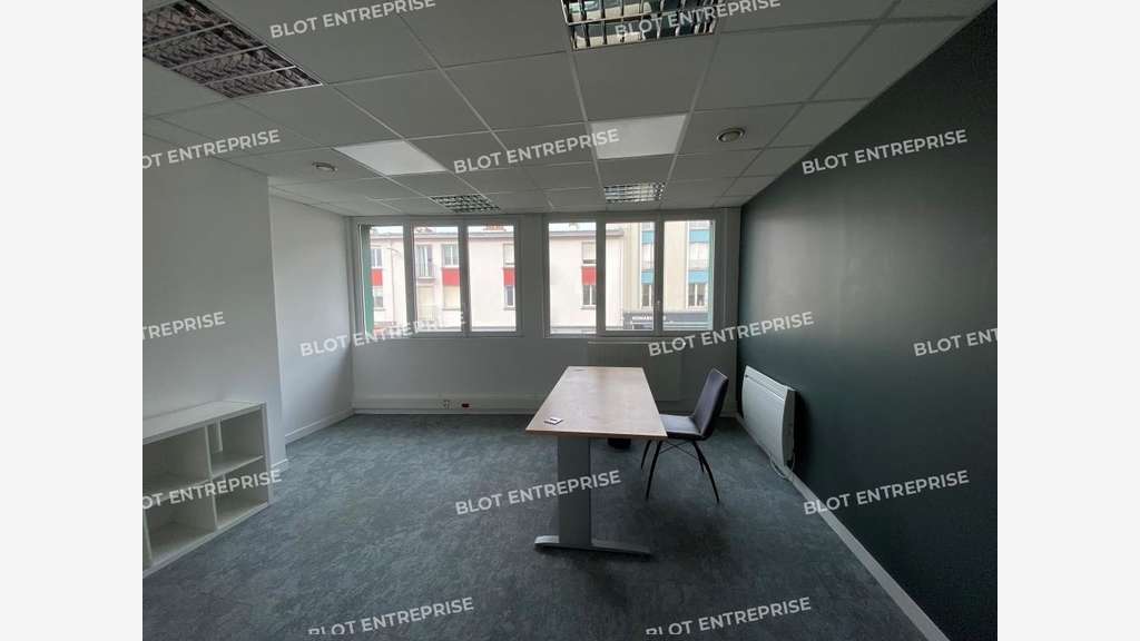 À LOUER - BUREAUX - 24 m² - BREST