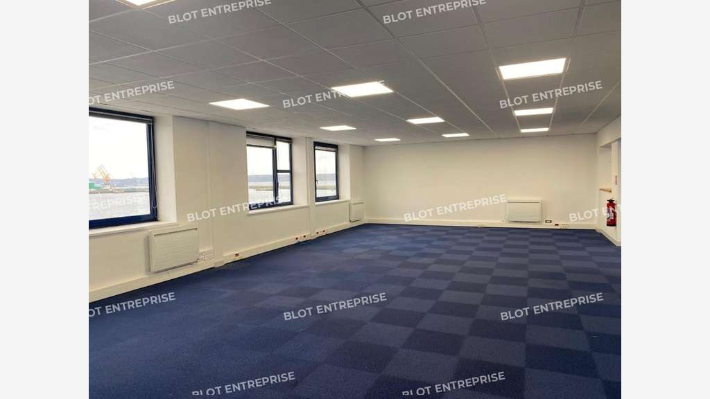 A louer bureaux 220m² vue exceptionnelle à Brest