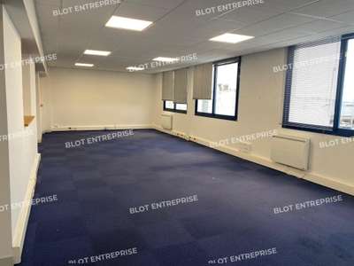 À LOUER - BUREAUX - 220 m² - BREST