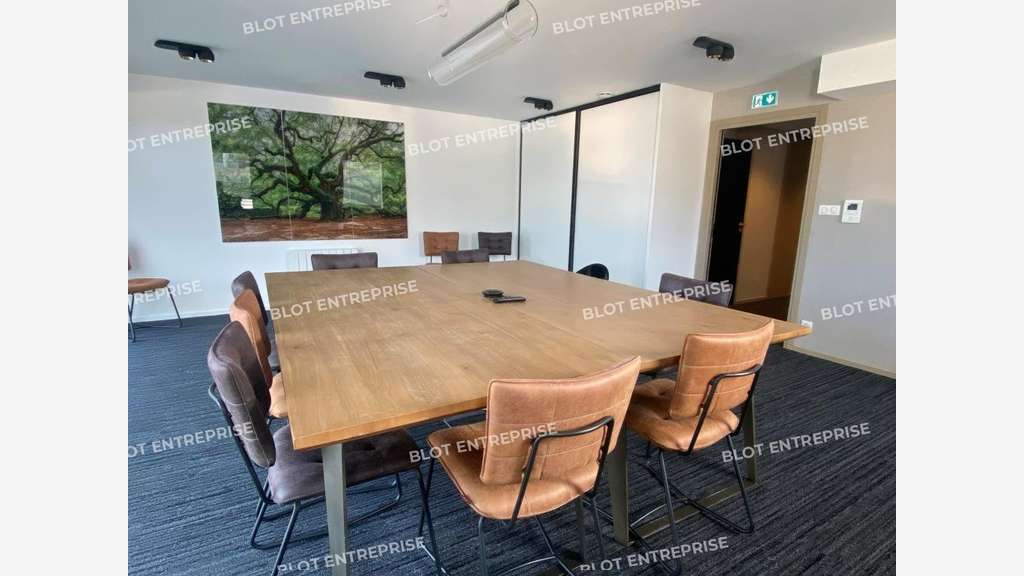À LOUER - BUREAUX - 73 m² - BREST