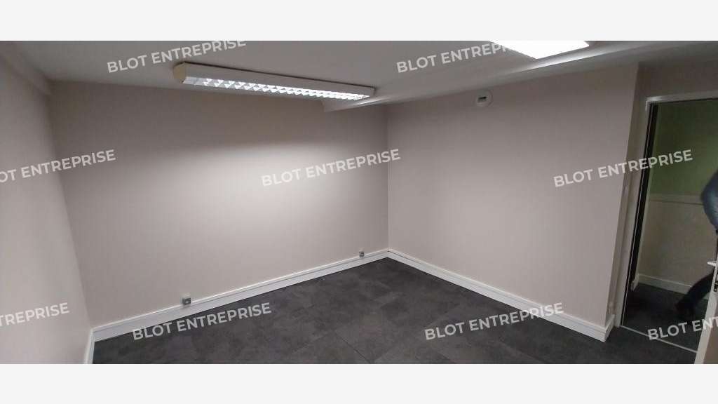 À LOUER - BUREAUX - 12 m² - BREST