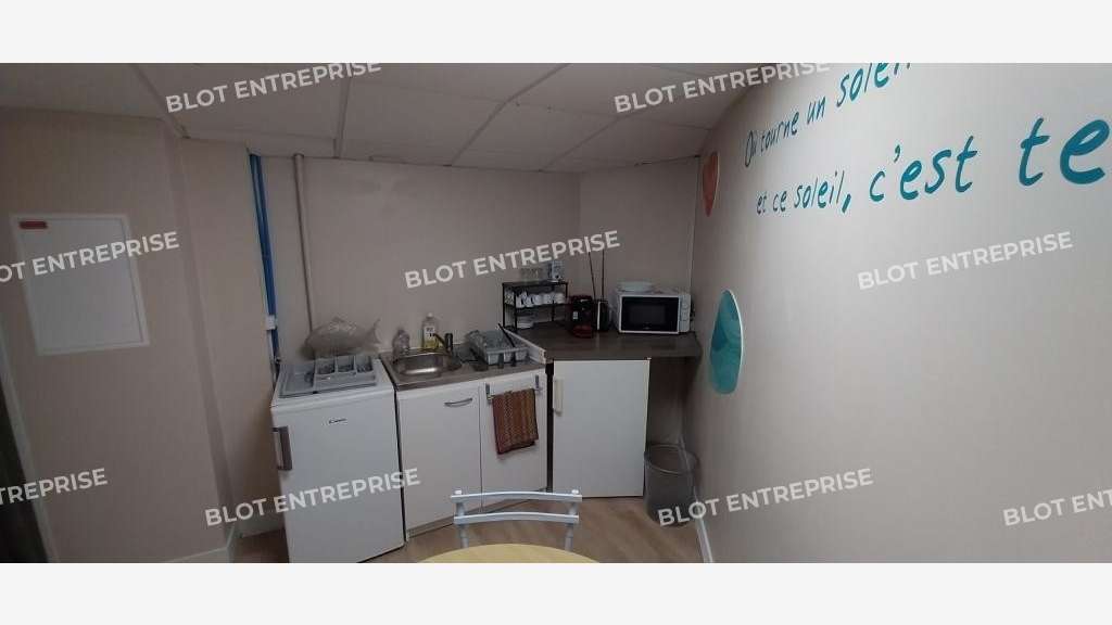À LOUER - BUREAUX - 12 m² - BREST