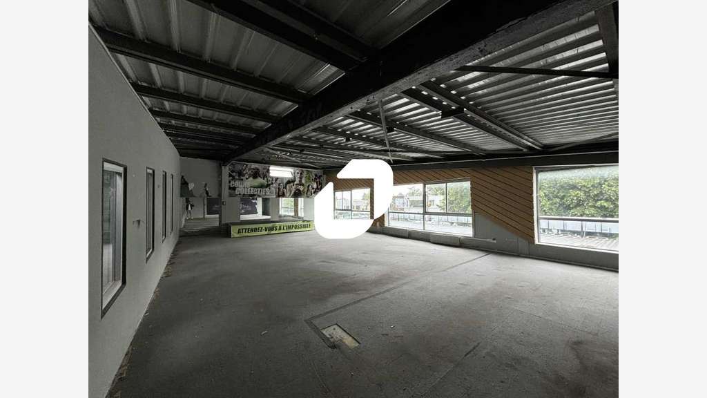 A louer Bureaux 1000m² Bretigny sur orge