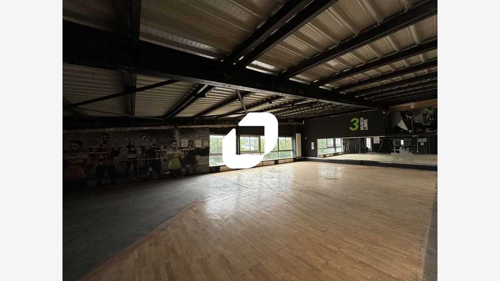 A louer Bureaux 1000m² Bretigny sur orge