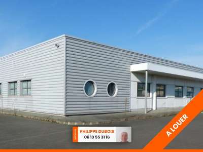 Beau bâtiment 800m² de bureaux sur 3200m² à Breuil