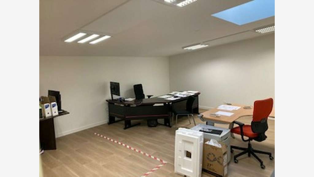 NORD FRANCHE-COMTE - BUREAUX ET LOCAUX