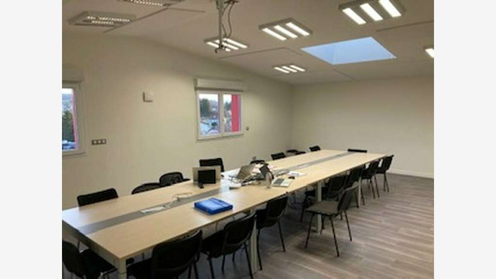 NORD FRANCHE-COMTE - BUREAUX ET LOCAUX