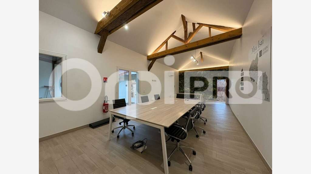Bureaux à louer à Brie Comte Robert centre