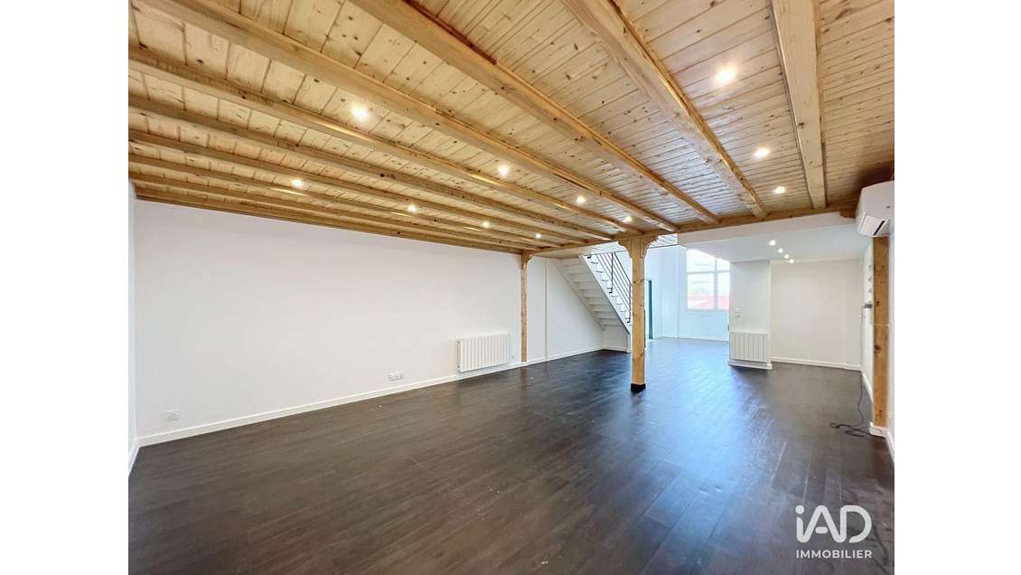 Location bureau exception 102m² Brie-Comte-Robert