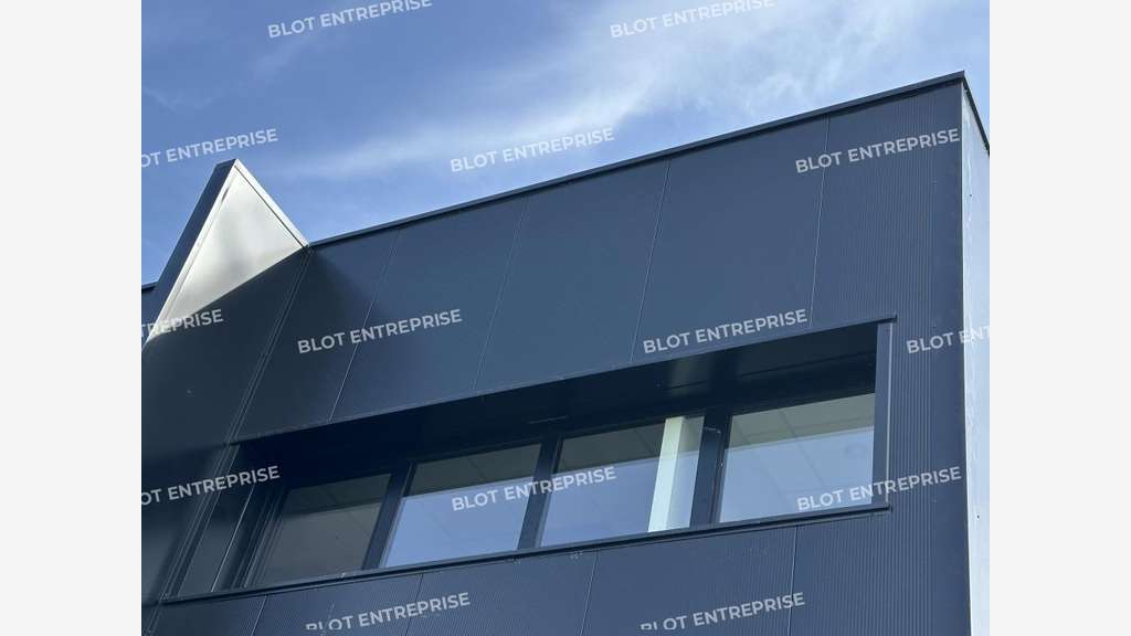 À LOUER - BUREAUX - 100 m² - BRIEC