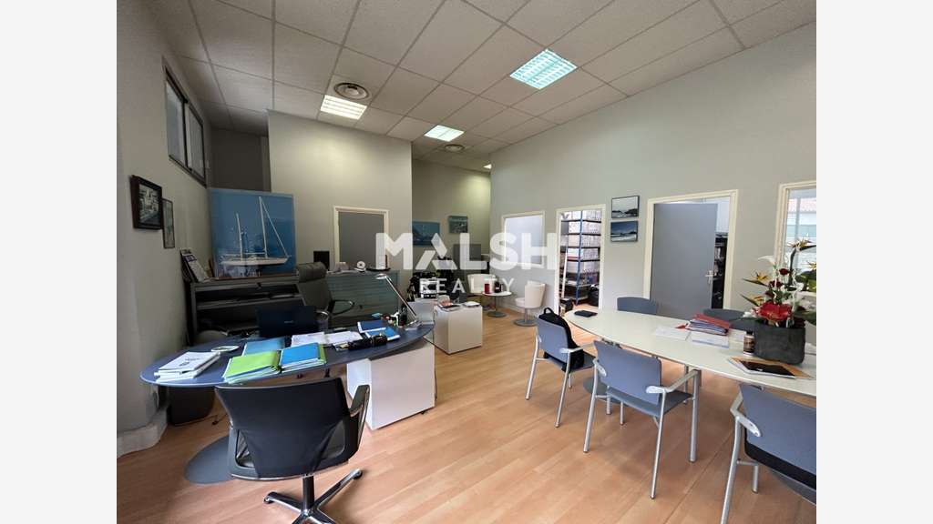 Bureaux de 118m² divisibles en 2 lots à Brignais
