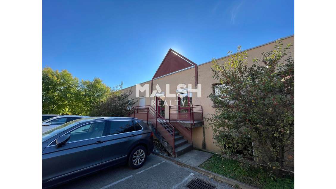 Bureaux climatisés à louer 158m² à Brignais A450 