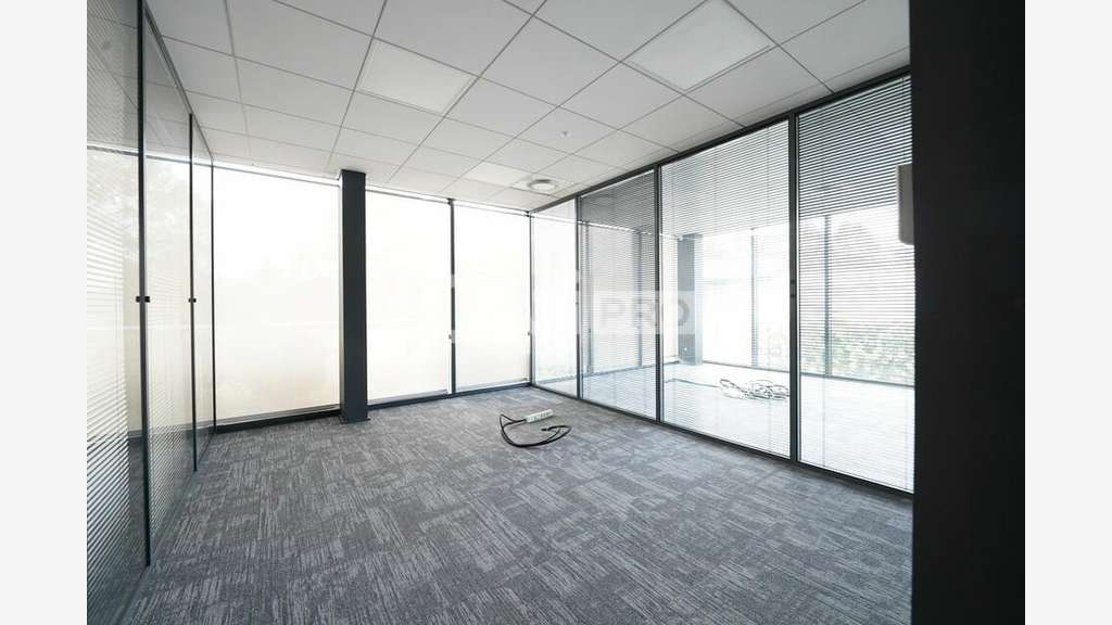 Bureaux à louer 271m² à Brignais