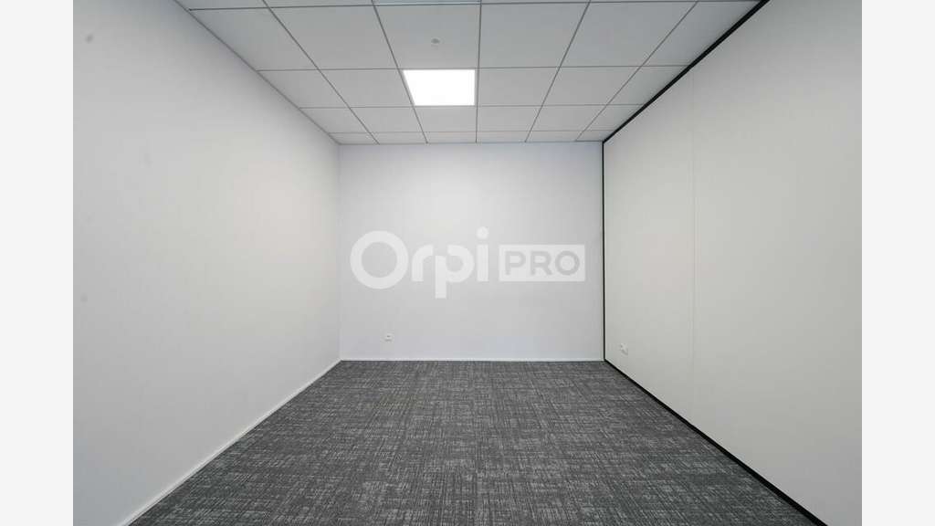 Bureaux à louer 271m² à Brignais