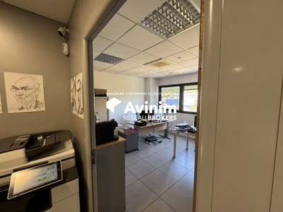 A louer espace de bureaux de 96m² à Sacuny