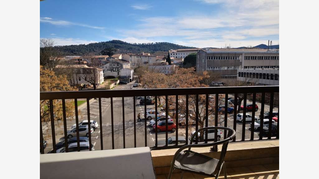 A louer bureaux 138m² à Brignoles Av Foch 