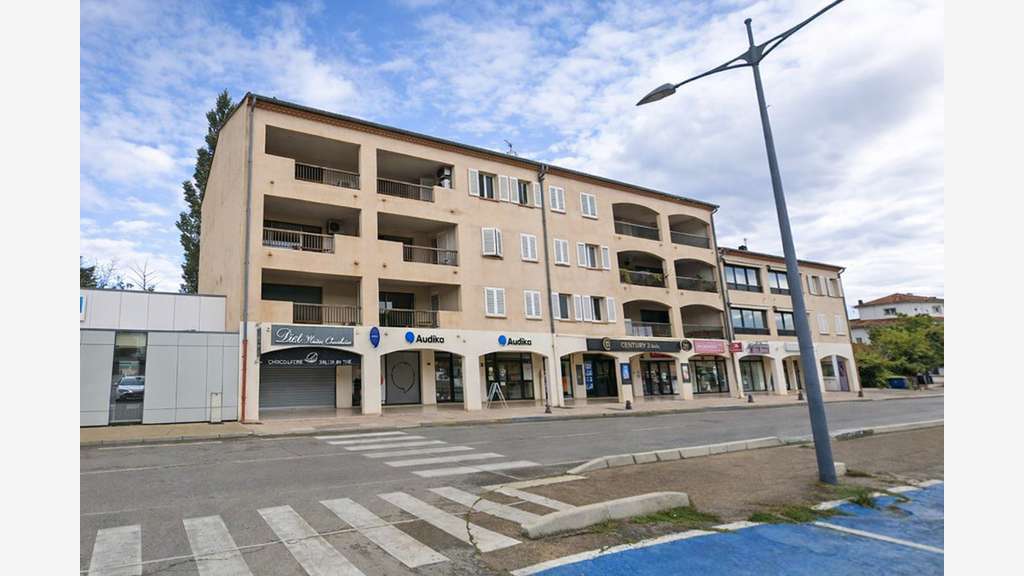A louer bureaux 138m² à Brignoles Av Foch 