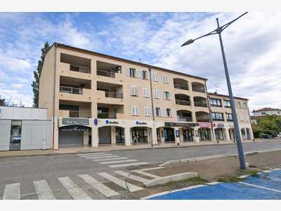 A louer bureaux 138m² à Brignoles Av Foch 