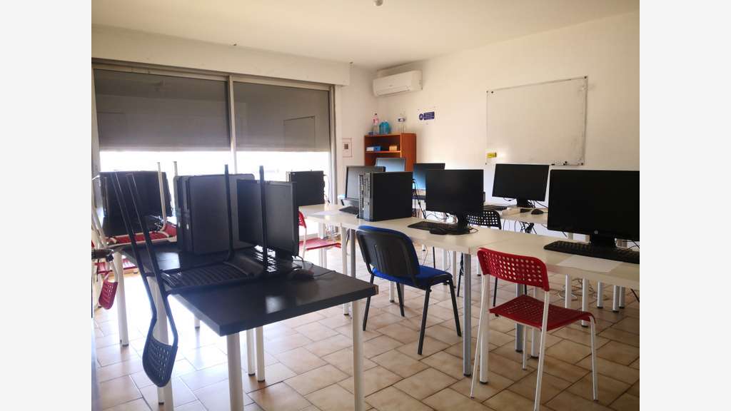 A louer bureaux 138m² à Brignoles Av Foch 