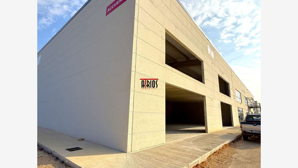 Loue bureaux 436m² divisibles en ZAC à Brignoles