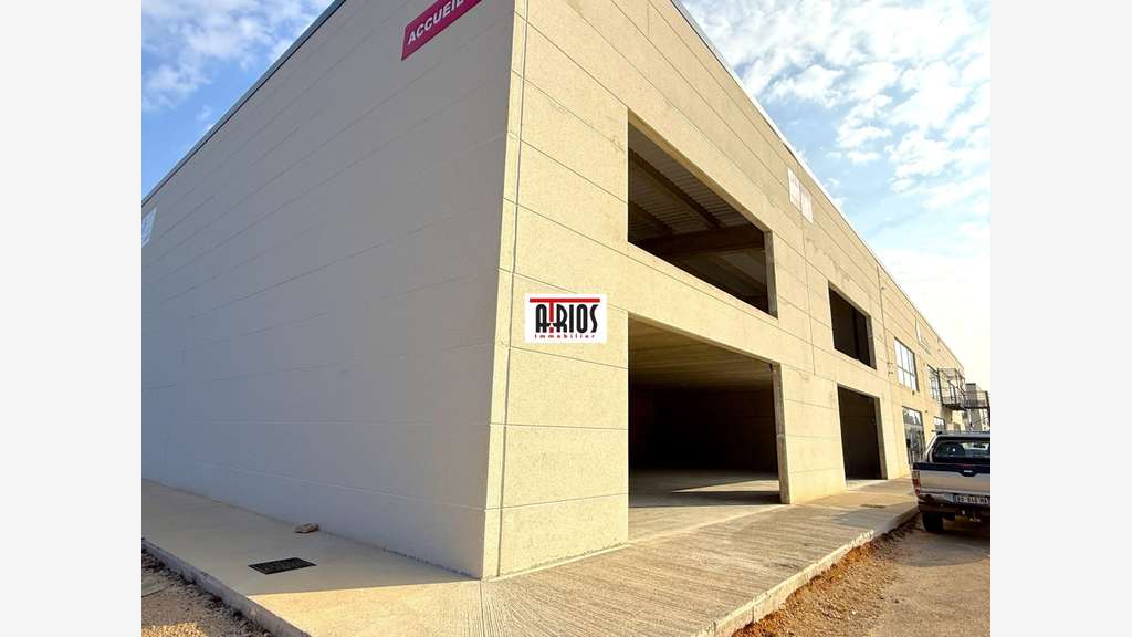 Loue bureaux 436m² divisibles en ZAC à Brignoles