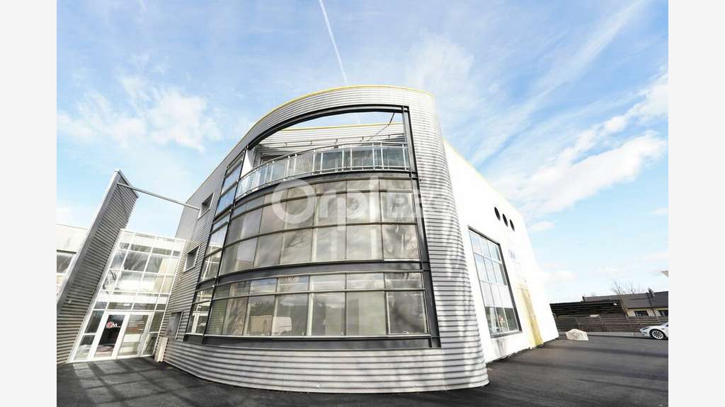 Bureaux à louer 250m² à Brindas