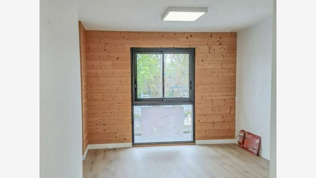 A louer bureaux 22m² en excellent état à Brive