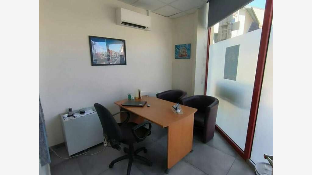 A louer bureaux 218m² à Brive-la-Gaillarde