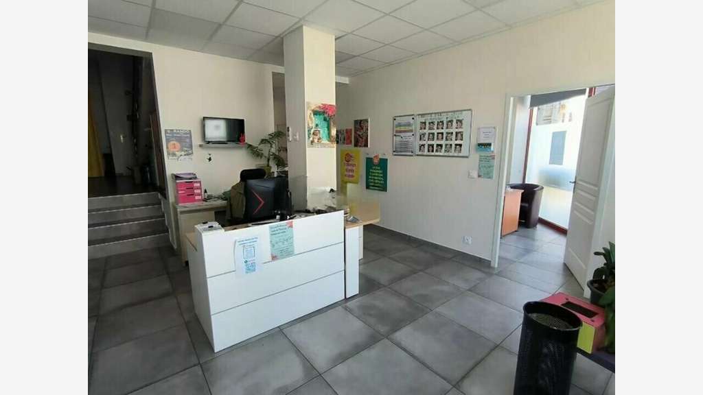 A louer bureaux 218m² à Brive-la-Gaillarde