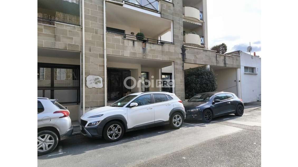 A louer bureaux RDC à Brive Champanatier Tribunal