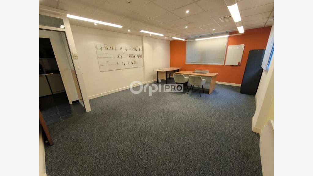 A louer bureaux RDC à Brive Champanatier Tribunal