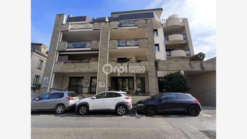 A louer bureaux RDC à Brive Champanatier Tribunal
