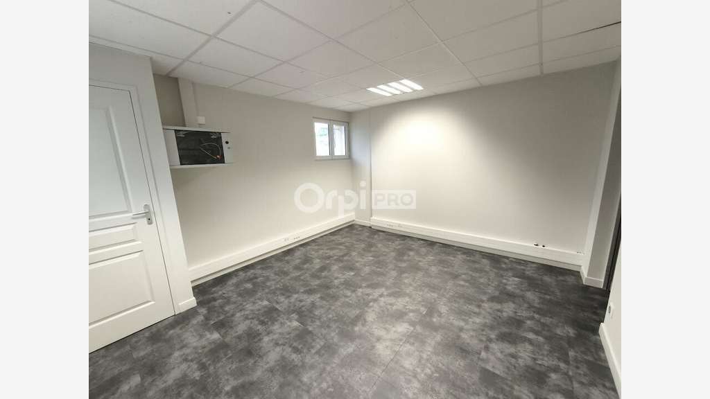 Bureaux 67m² à louer zone Brive Est