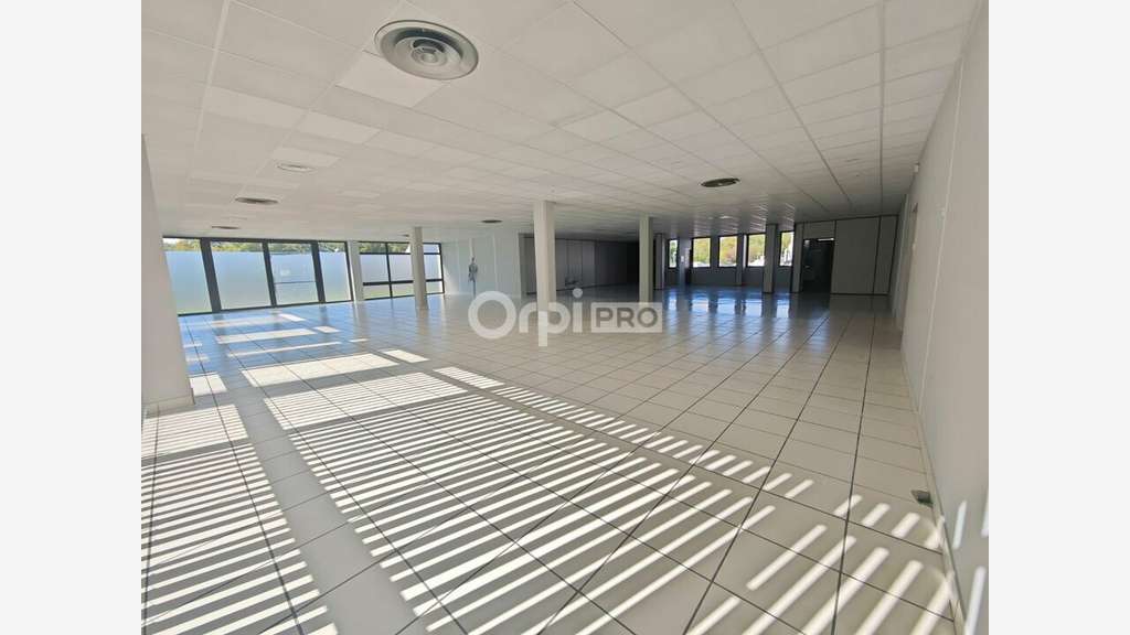 A louer bureaux de 245m² en RDC Brive la Gaillarde