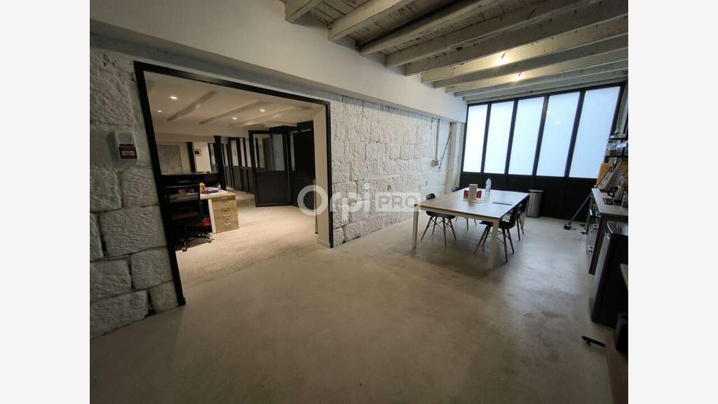 A louer bureaux loft proche centre de Brive