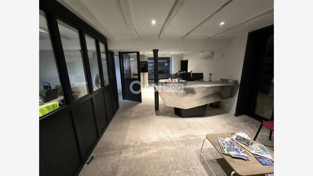 A louer bureaux loft proche centre de Brive