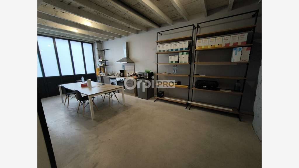 A louer bureaux loft proche centre de Brive