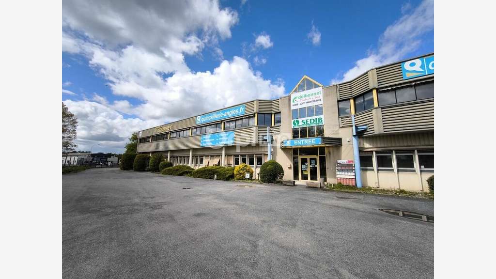 A louer bureaux 300m² à Brive Ouest proche A20