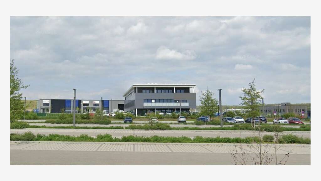 Bureaux 418m² R+1 à louer à Brognard (25)
