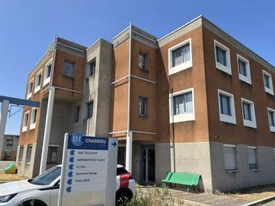 A louer bureaux aménagés de 91m² à Saint Priest