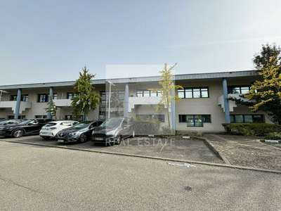 Loue bureaux de 165m² en R+1 à Bourgoin Jallieu