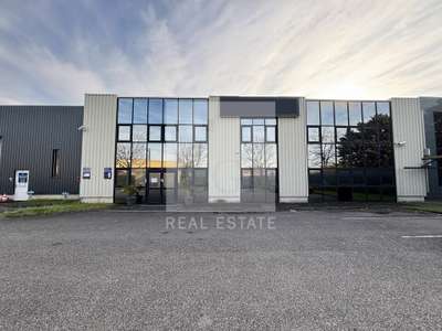 A louer bureaux aménagés de 91m² à Saint Priest